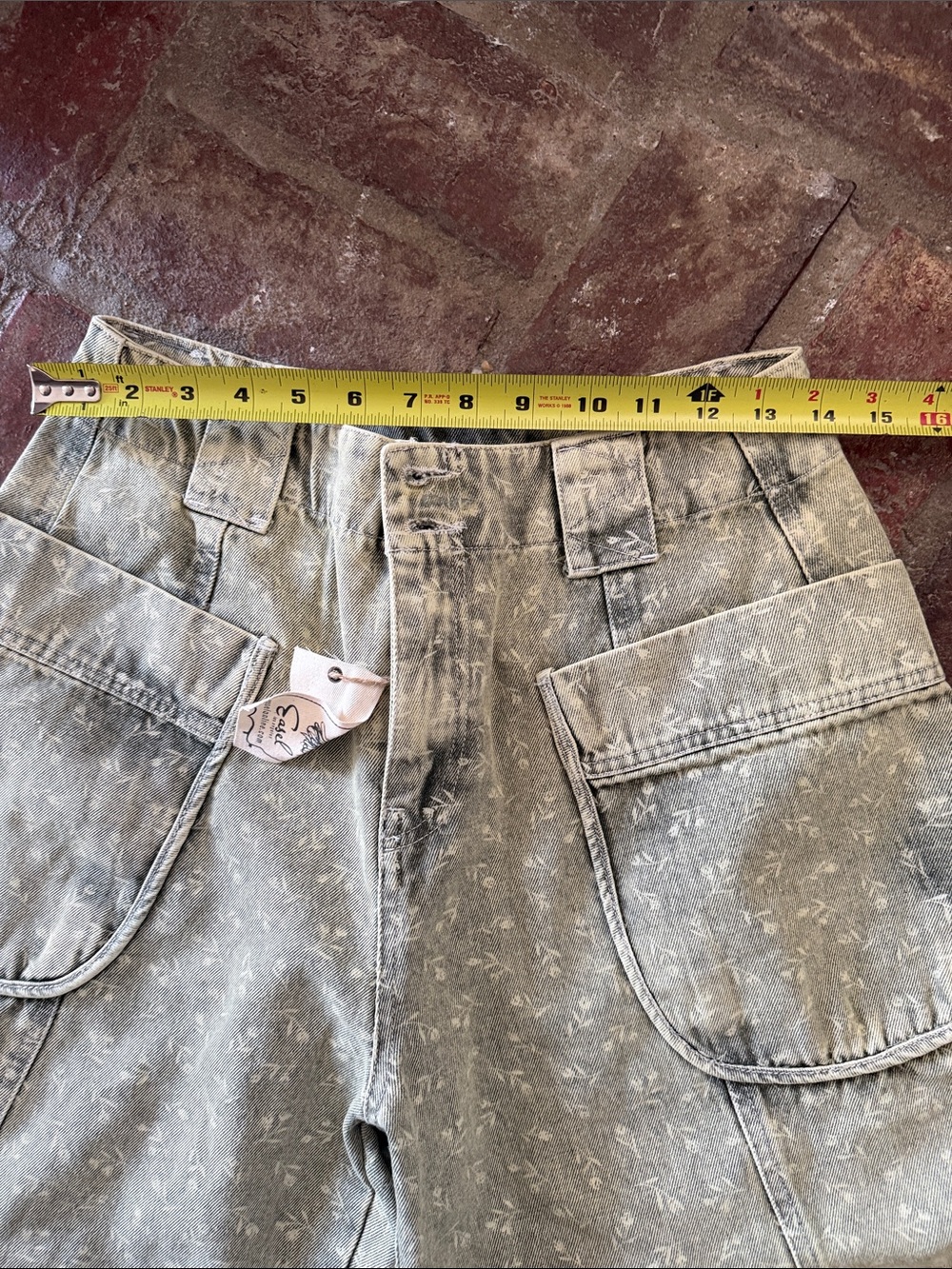 ⭐️NWT Easel Meadow Barrel Jeans⭐️ - Picture 11 of 11